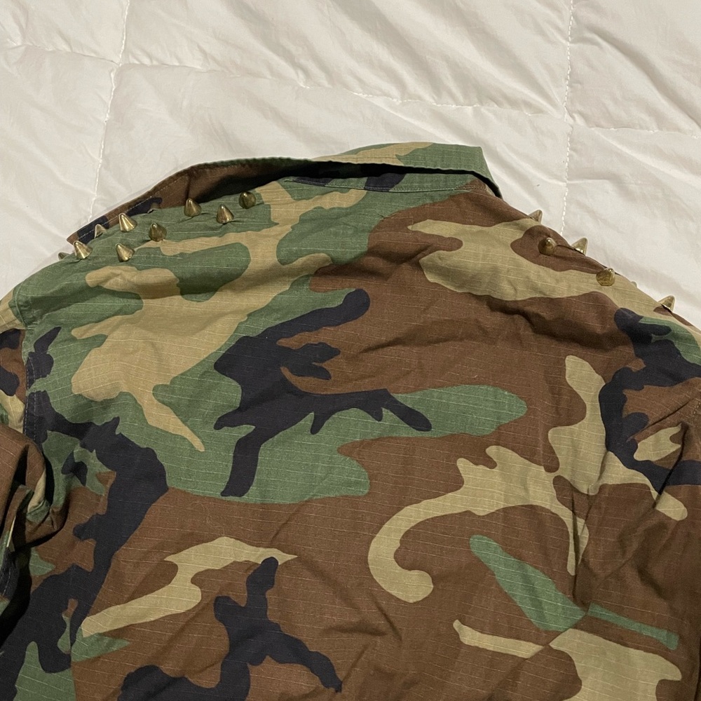 Army Jacket - image 3